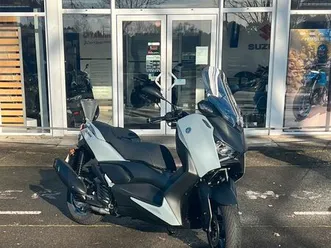 yamaha xmax 125 tech max