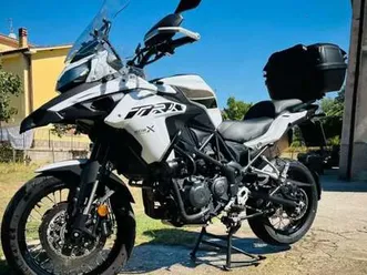 benelli trk 502 bianco