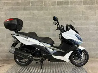 kymco xciting 400i campagna prova riscatta o rendi. bianco