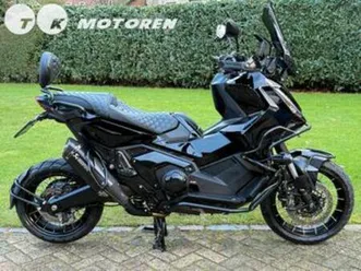 ⭐️ 2025 custom honda xadv 750 tk black edition carplay — motoren | honda — marktplaats