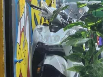 sh 125 moto encore neuve