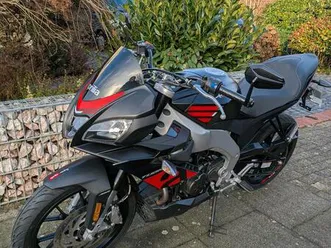 aprilia tuono 125
