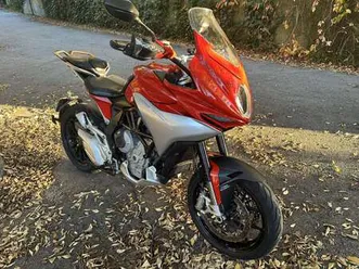 mv agusta turismo veloce 800 lusso rosso