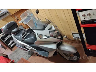 honda silver wing 600