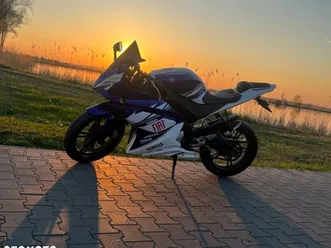 yamaha-yzf