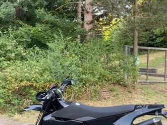 husqvarna 701 supermoto