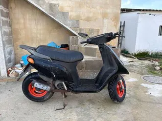 gilera tyfon -parada/para peças olhão
