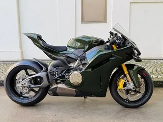 ducati panigale v4 s corse