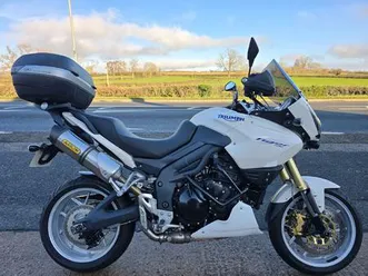 triumph tiger 1050 1050 cc