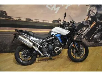 triumph tiger 900 alpine edition