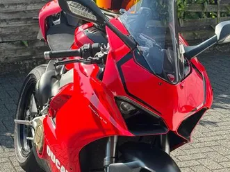 ducati panigale v4