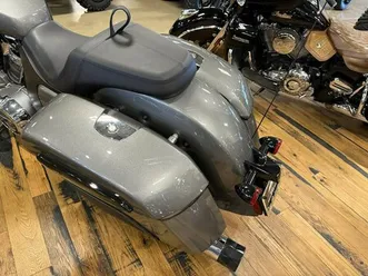 2020 indian motorcycle® challenger titanium metallic