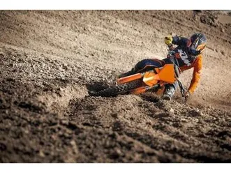 ktm 450 sx-f 2025 model, in stock now, saving £2000