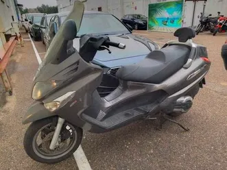 piaggio - xevo 400