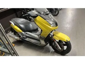 yamaha - xmax 250