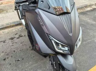 yamaha - tmax black max