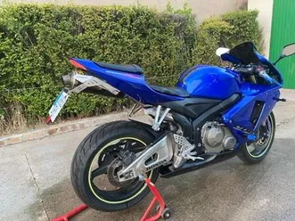honda - cbr 600 rr