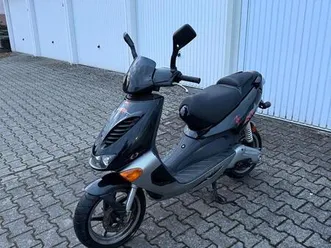 aprillia sr 50 stealth top zustand!