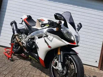 aprilia rsv4 aprc bj13 mit 16er rf motor 201ps +rennstreckenpaket