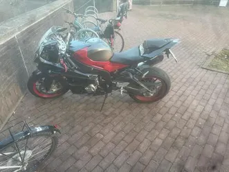bmw s1000rr sportmotorrad rot/schwarz