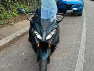 yamaha tmax 560