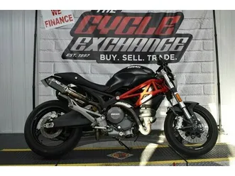 2009 ducati monster 696