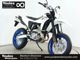 suzuki dr-z4sm 400 cc