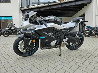 cfmoto 675sr-r nebula black