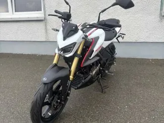 qj motor srk 125 s – naked bike frühjahres aktion
