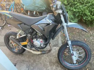 moto 50 cc cpi supermotard