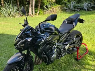 z900