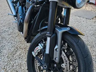 triumph speed twin 1200