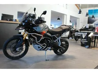 triumph tiger 900 desert edition