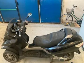 piaggio mp3 250