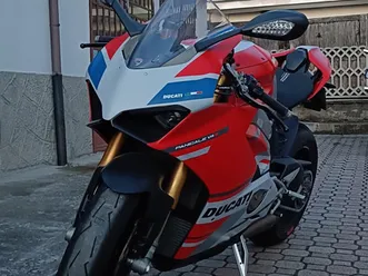 ducati panigale v4 s corse