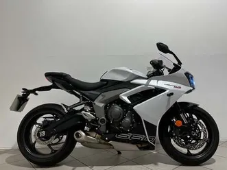 ex demo triumph daytona 660 for sale in bristol