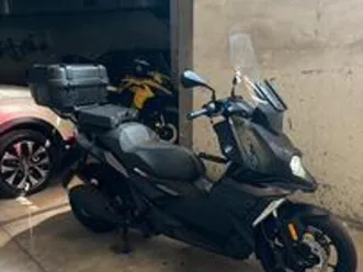 bmw c400x - bauletto givi