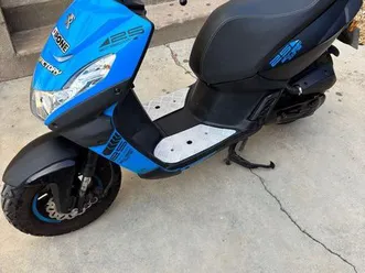 scooter peugeot street zone 4 temps automatique