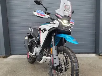 moto cfmoto 450 mt de démonstration