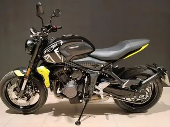 triumph - trident 660