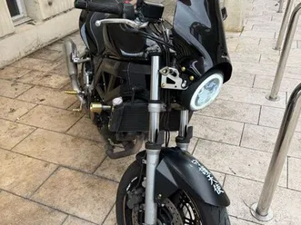 sv650 n 2005 / k5 noir brillant / full led