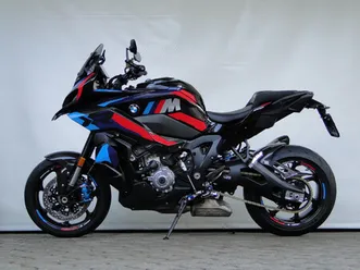 m 1000 xr competition