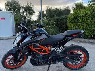 ktm 390 duke grigio