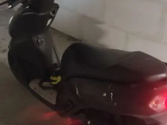 kisbee peugeot en très bon état