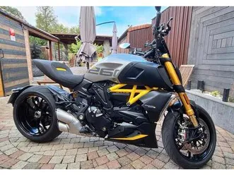 ② ducati diavel 1260 s black &stell