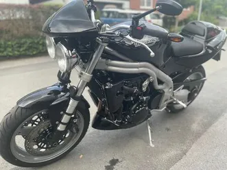 triumph speed triple