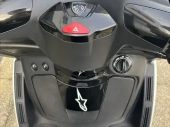 peugeot metropolis 400 2018 400 cm3 | scooter | 14 733 km | blanc | 35520 la chapelle des fougeretz