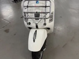 piaggio vespa gts 125 super i.e.