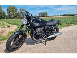 ② moto guzzi v7 stone