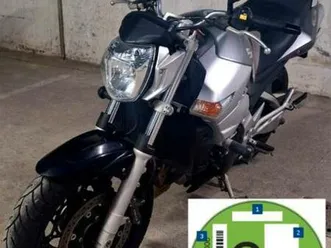 suzuki - gsr 600 - año 2006 - 28.000km